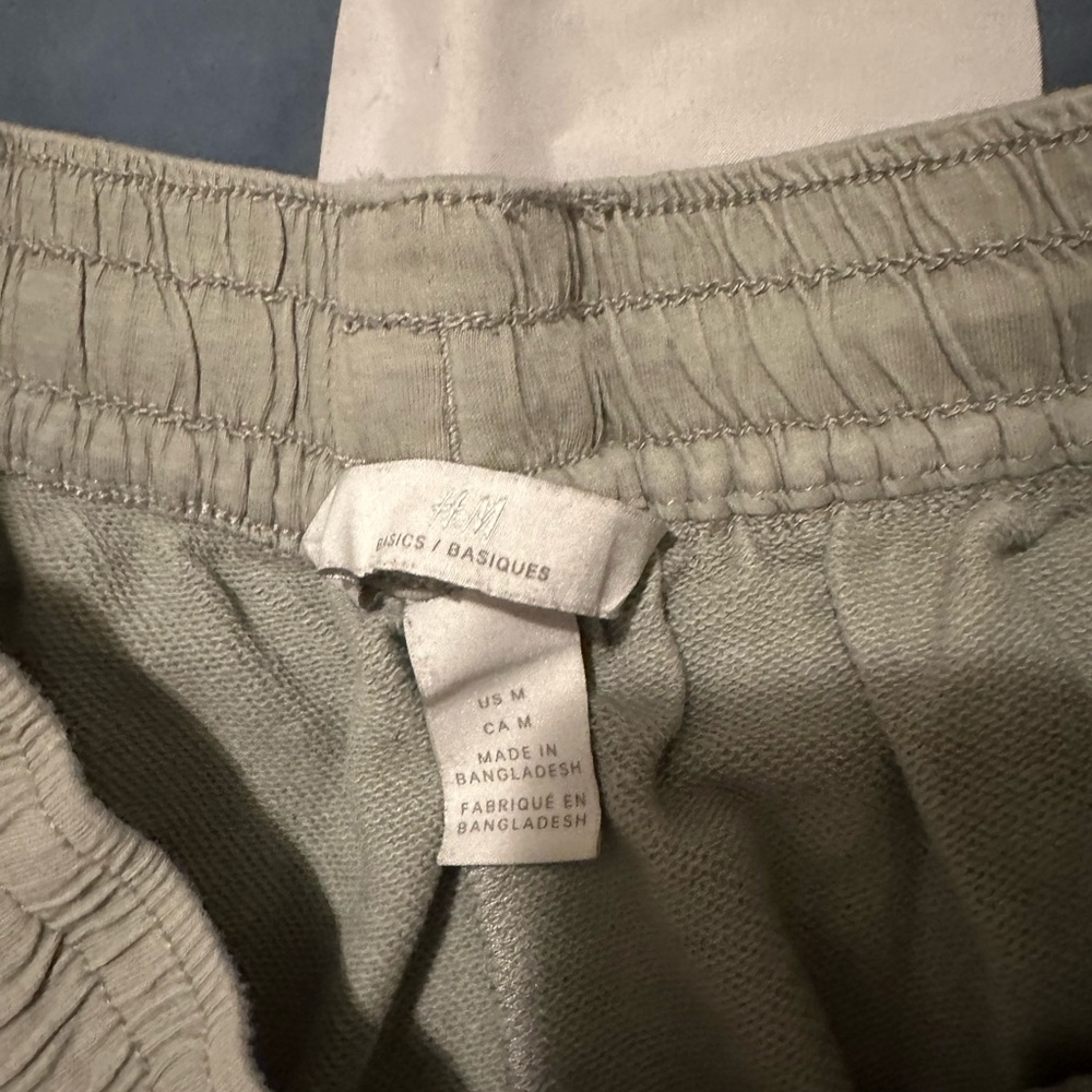 Shorts - Picture 2 of 2